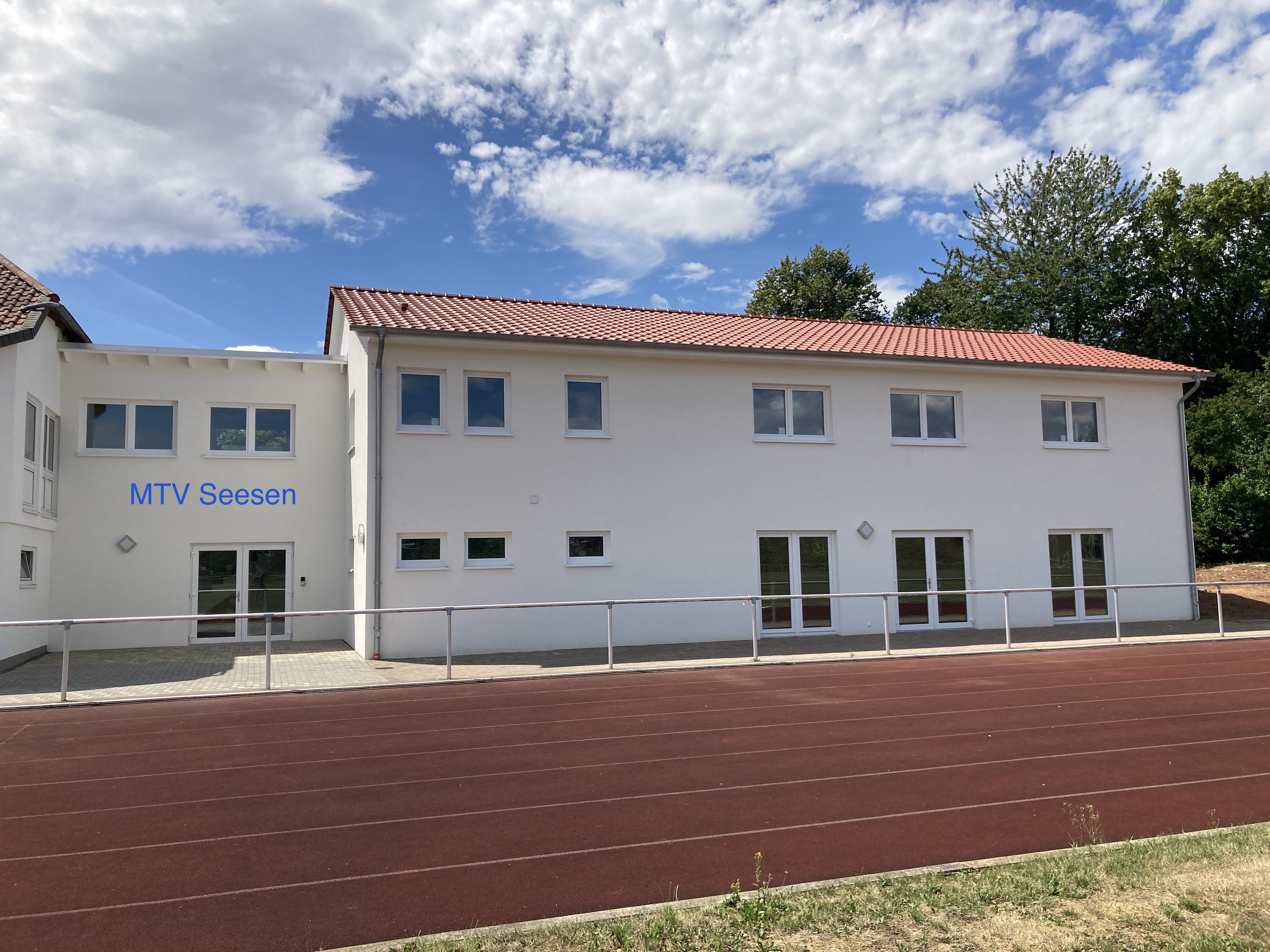 Jahreshauptversammlung und Einweihung Treff-Anbau beim MTV Seesen