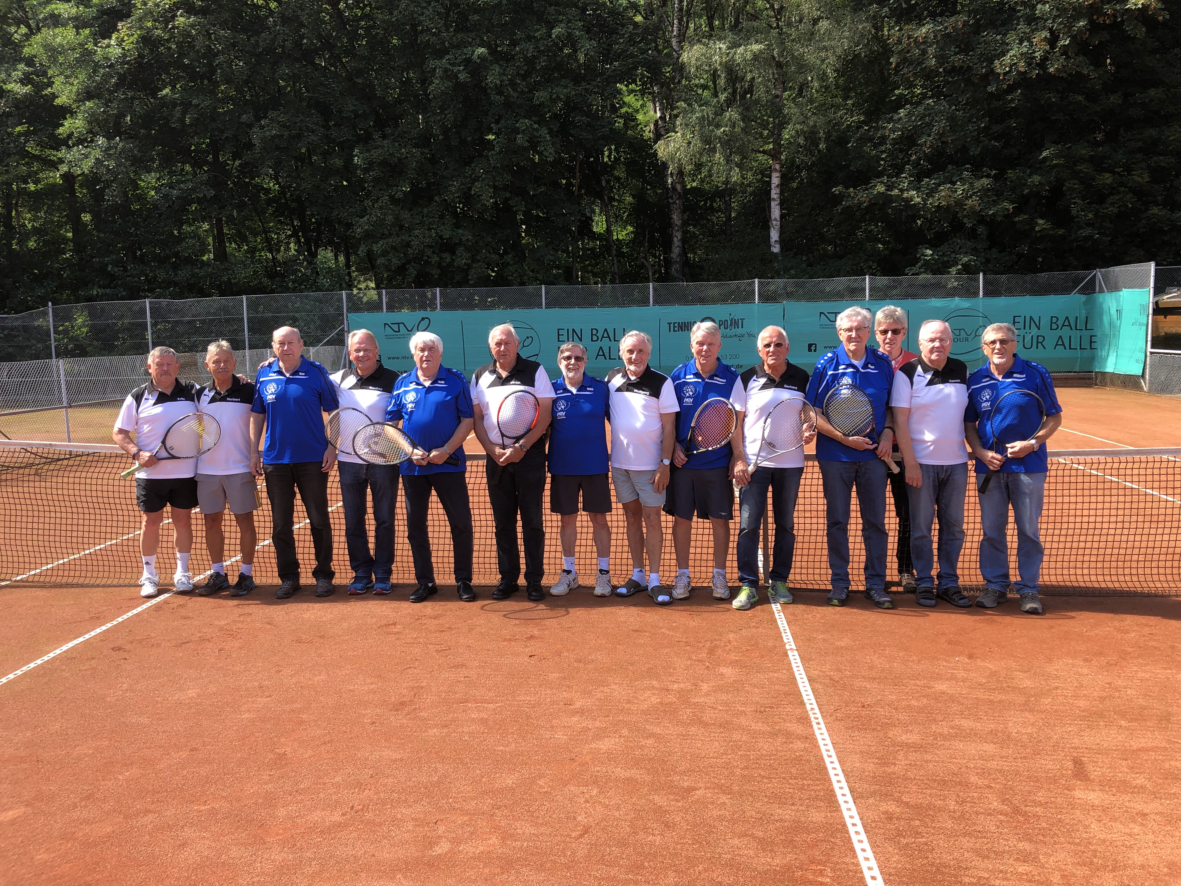 Tennisherren Ü 70 des TC Seesen gewinnen Lokalderby und den Staffelsieg 